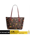 กระเป๋าสะพายไหล่ COACH C7254 ZIP TOP TOTE IN SIGNATURE CANVAS WITH ORNAMENT PRINT (IMOSN)