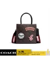 กระเป๋าสะพายข้าง COACH CE593 MINI CALLY CROSSBODY IN SIGNATURE CANVAS WITH SKI PATCHES (IMOSN)