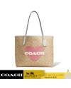 กระเป๋าสะพายไหล่ COACH CP052 CITY TOTE IN SIGNATURE CANVAS WITH HEART PRINT (IMOTV)